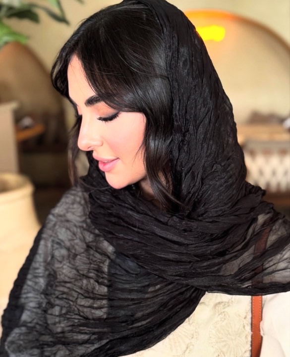 شال حریر مشکی