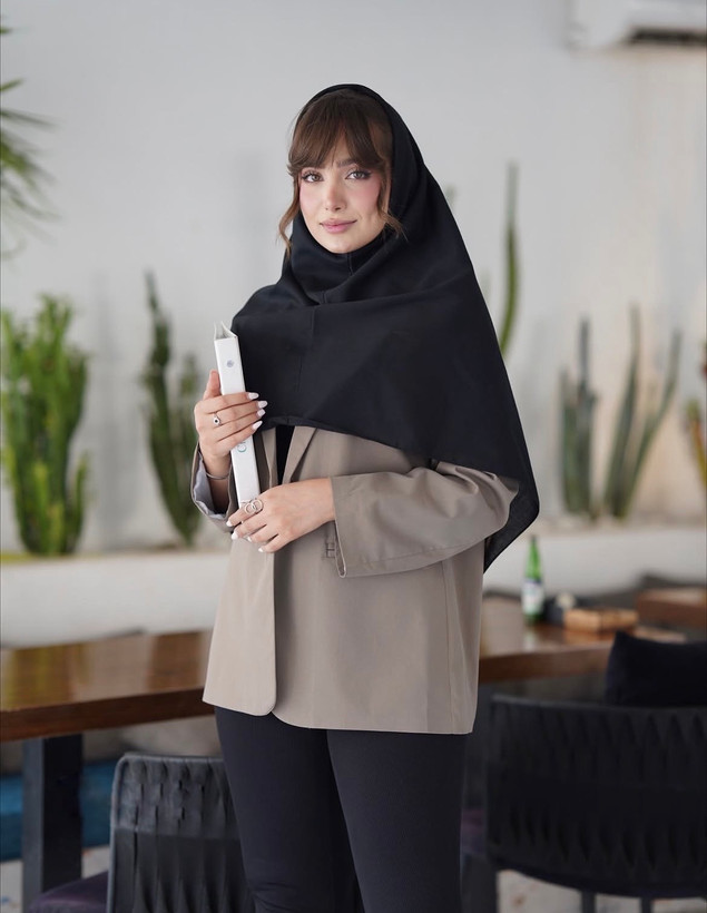 مقنعه نخی بروجرد مشکی متوسط(۹۰)