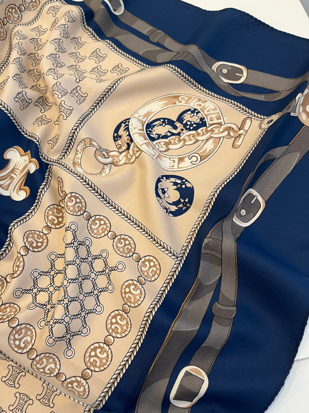 مینی اسکارف شنل